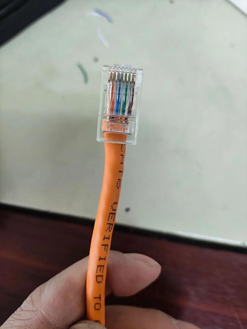 給老鐵做水晶頭六類非屏蔽.我也曬個網線 你家用什么網線